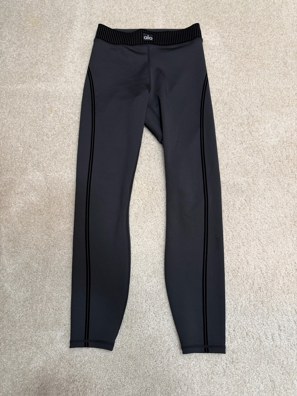 Alo Airlift High Waist 7/8 Line Up Leggings Pants in Black sz XS - Picture 4 of 7